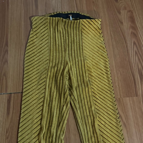 Free People Penny Pull-On Gold Chevron Velvet Flared Pants Bohemian Retro Hippie - Picture 6 of 9